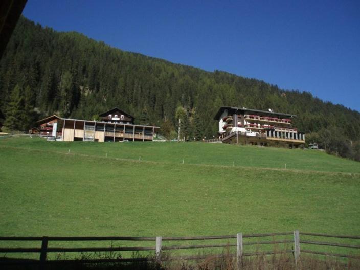 Hotel Laerchenhof Sankt Jakob in Defereggen Zewnętrze zdjęcie